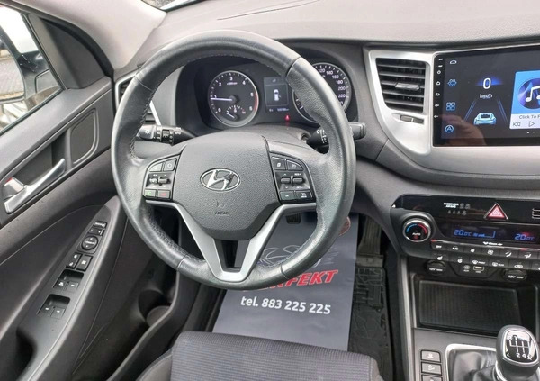 Hyundai Tucson cena 69900 przebieg: 109000, rok produkcji 2017 z Węgorzewo małe 301